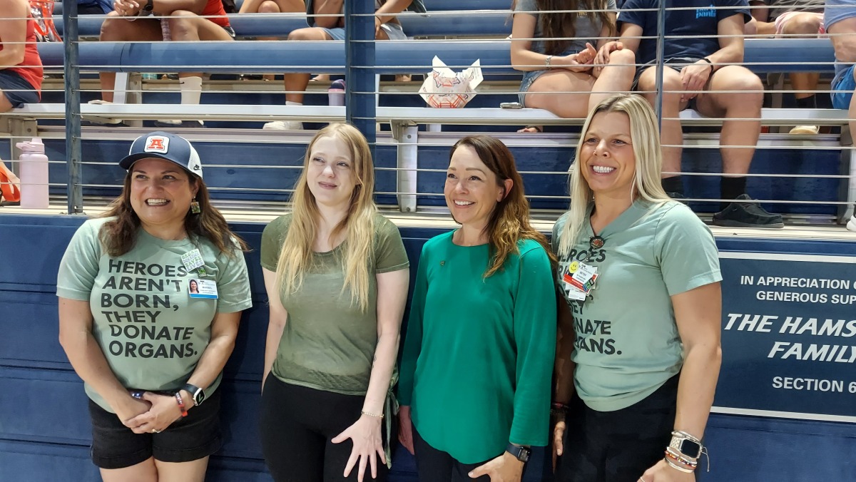 Andrea and Cindi with Maribel and Betsy from the Amazing Banner Donation Team