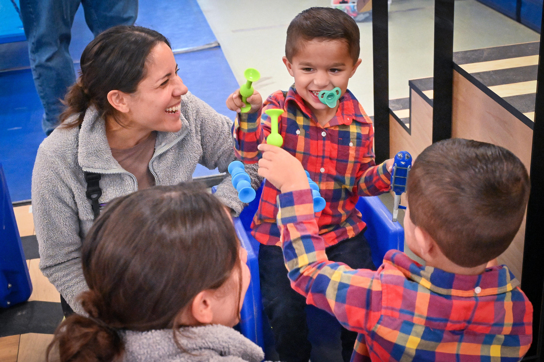 ST Karina with a kiddo!