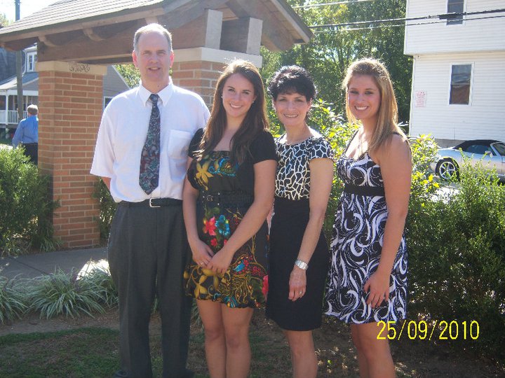 The Golden Family 2010