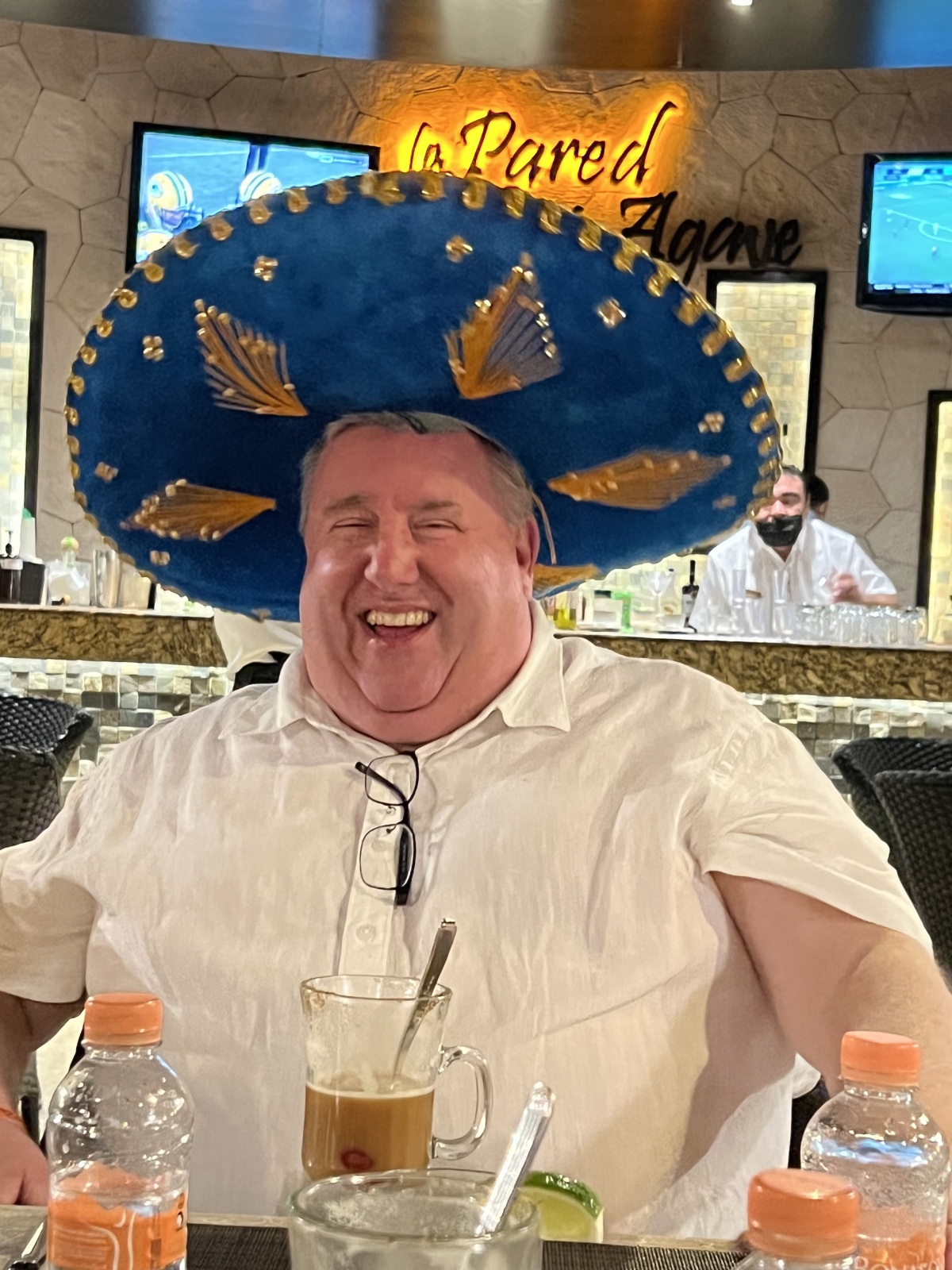 Mas Tequila Por Favor!