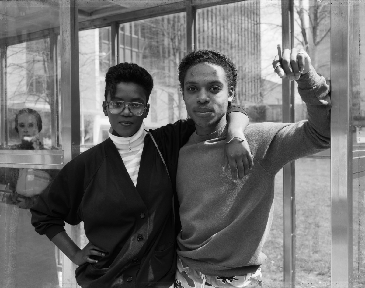 A Couple at a Main Street Bus Stop, Rochester, NY, from the series Street Portraits, 1989 © Dawoud Bey