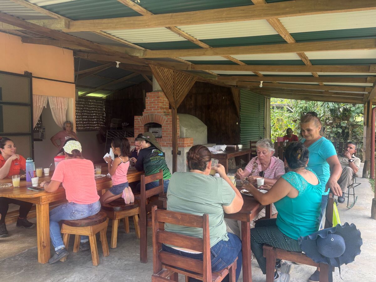 Loria Women's Cafe and Oven Project  (Bijagua, Costa Rica)