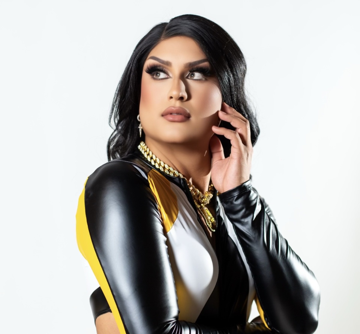 Drag Performance by Aura Iris