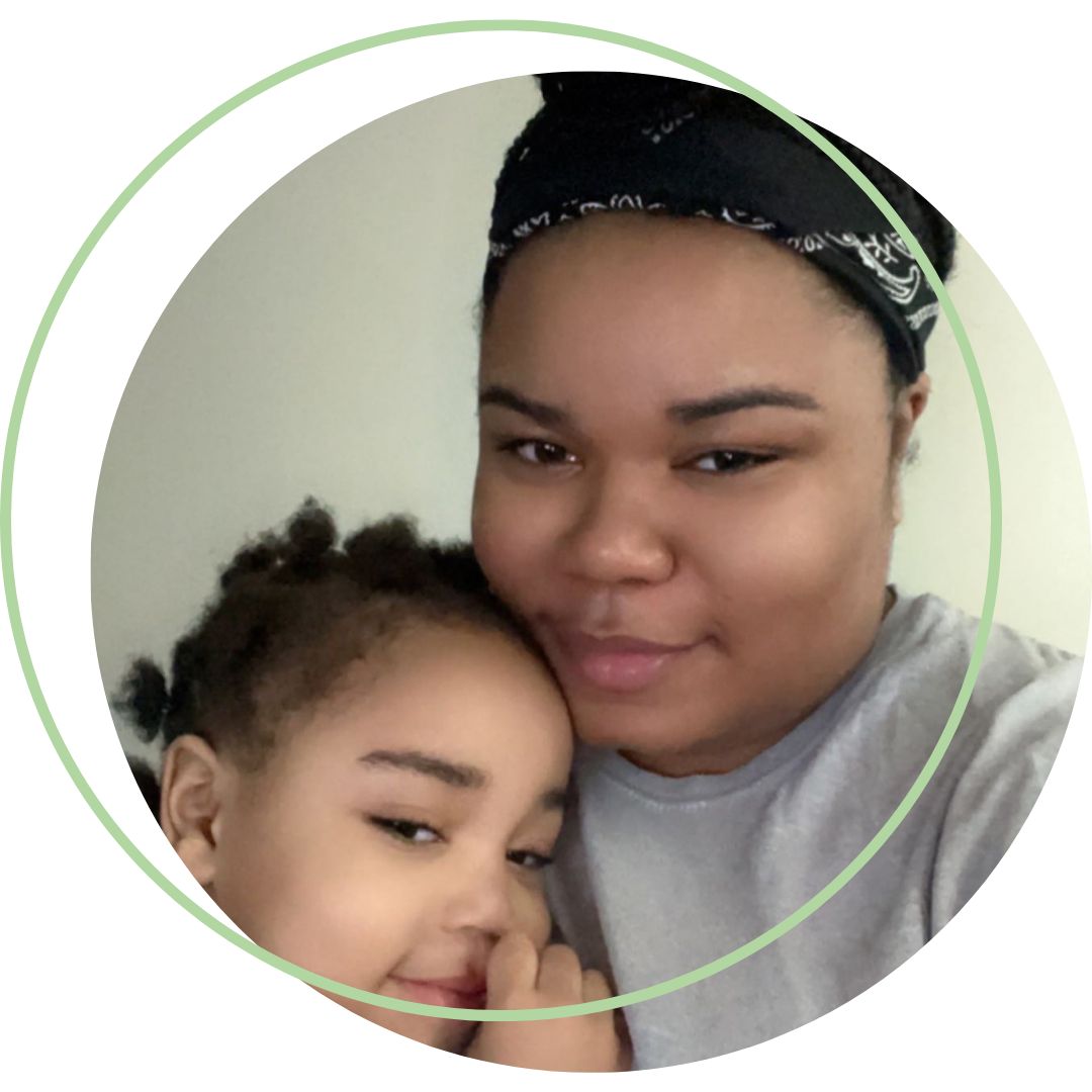 Kiara and her daughter Karsyn