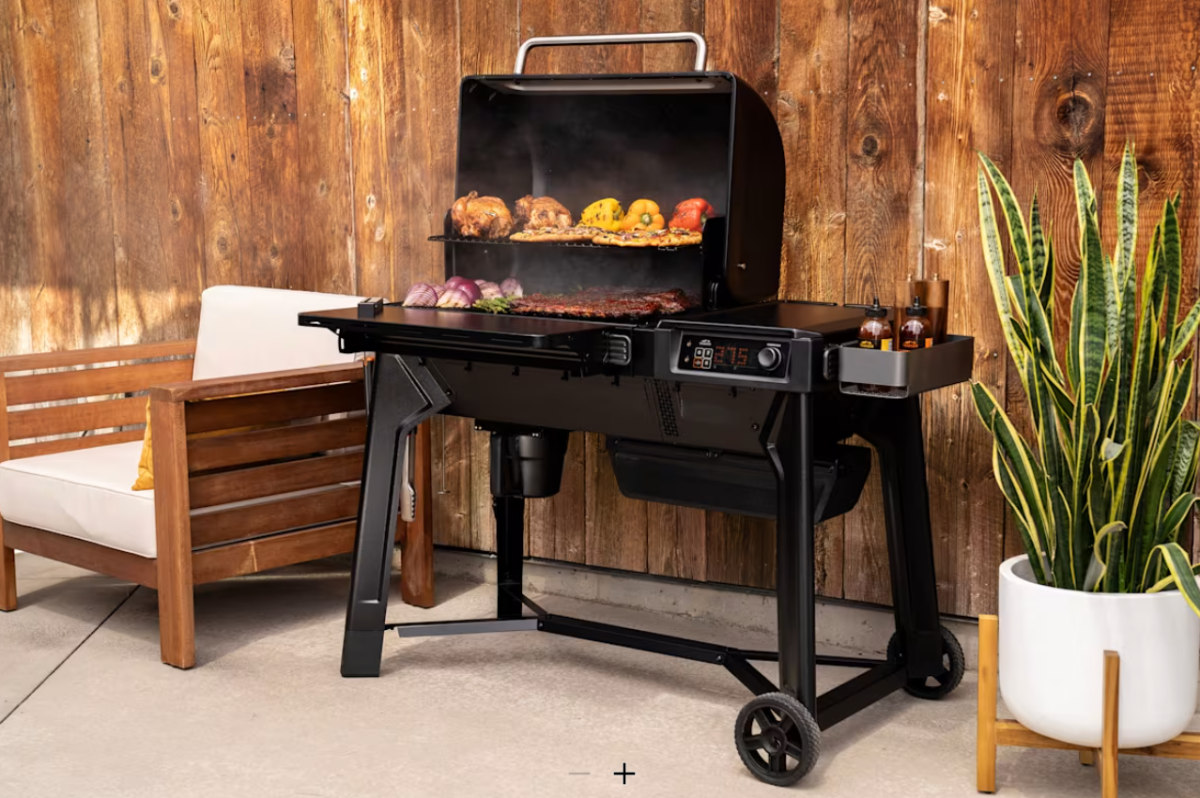 Traeger Woodridge Pellet Grill
