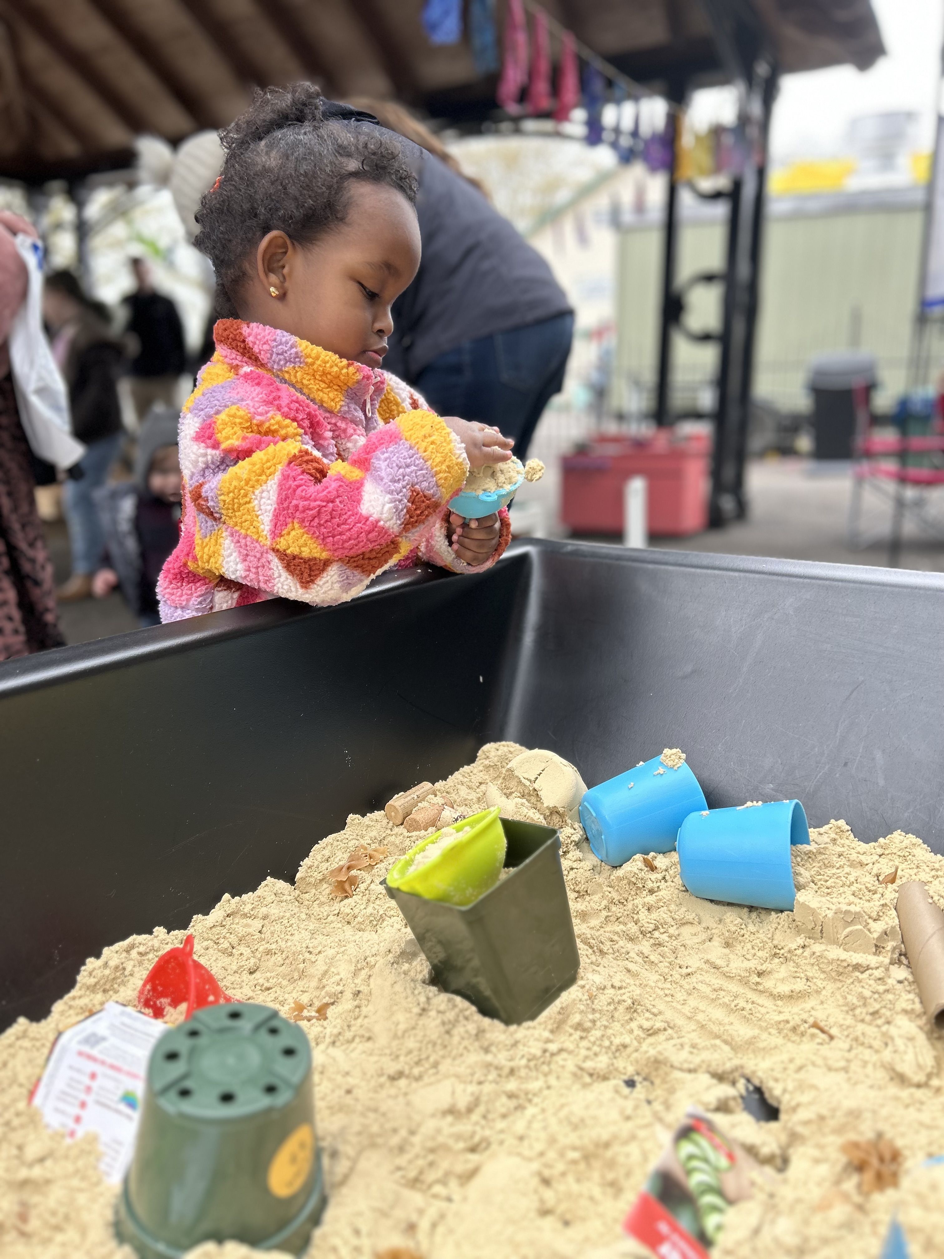 Discovering the art of sand-sational play!