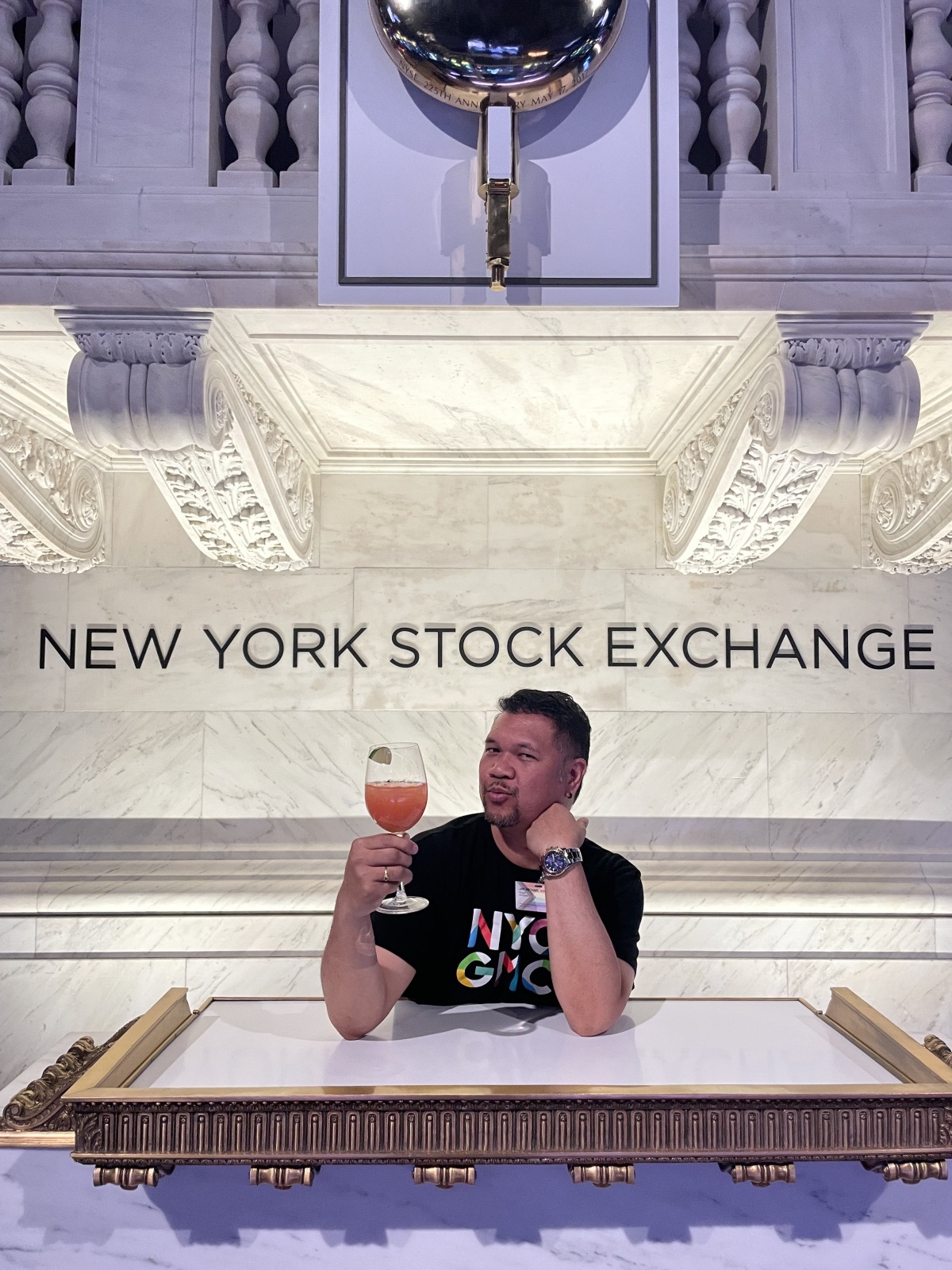 Break at the Stock Exchange performance