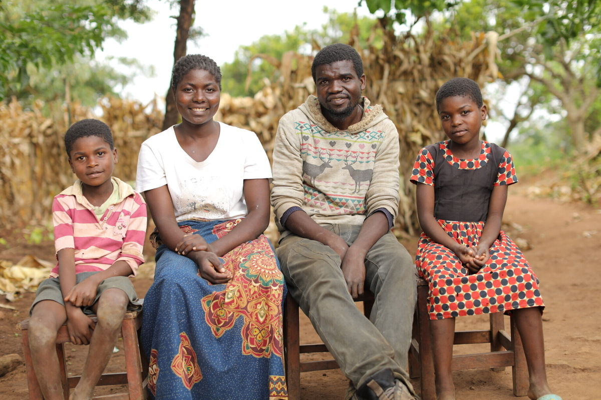 Alinafe & her family