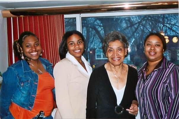 Carolyn & her granddaughters
