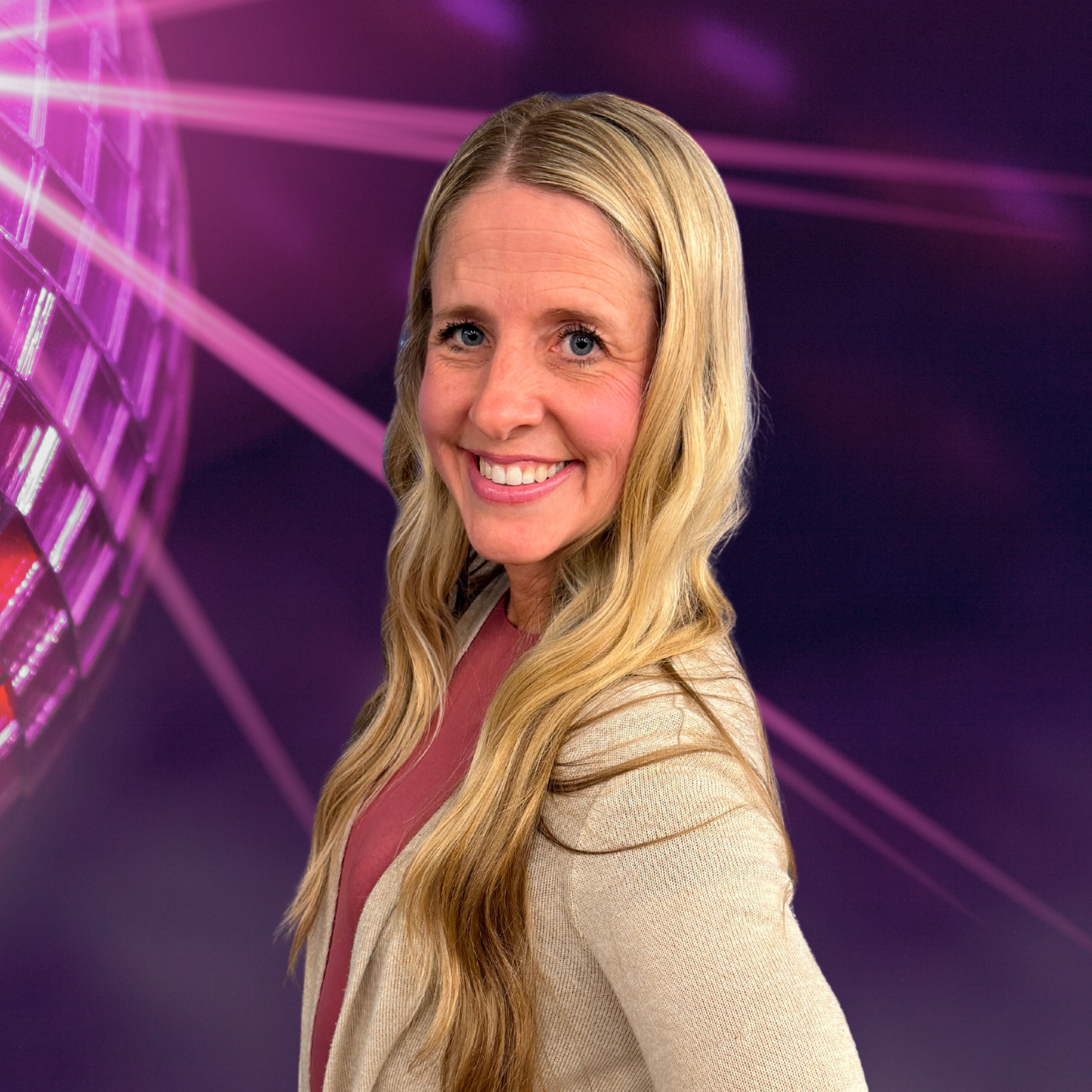 Jennifer Hopkins.png