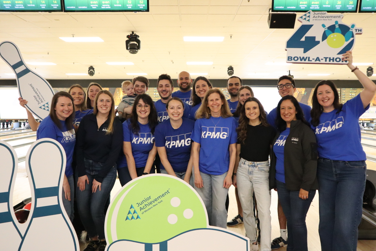 2026 KPMG bowlers