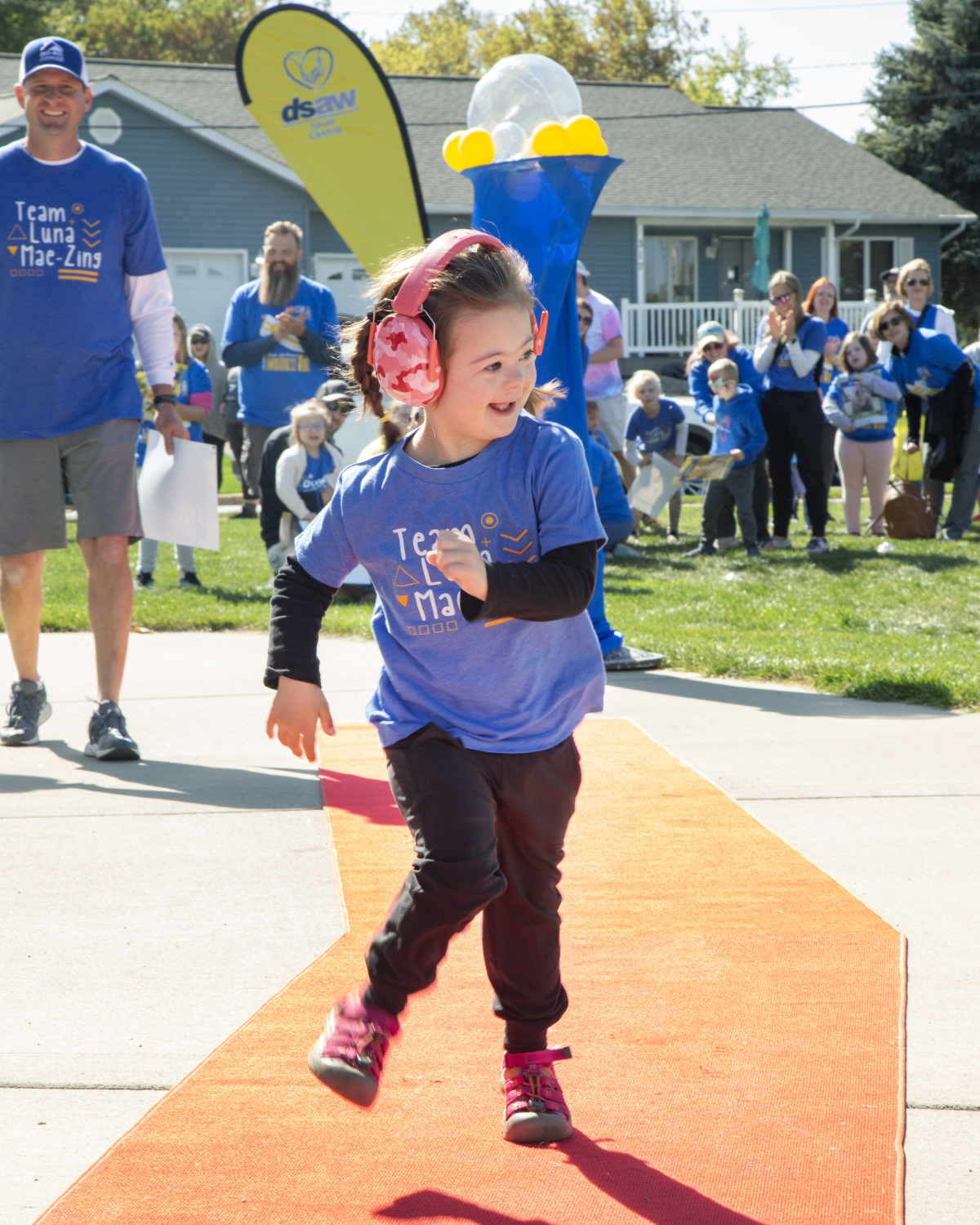 Luna Mae strutting her stuff on the red carpet!