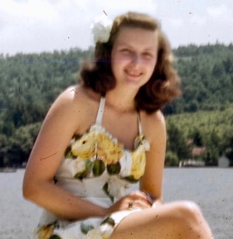 Maureen Hays-Mitchell '74
