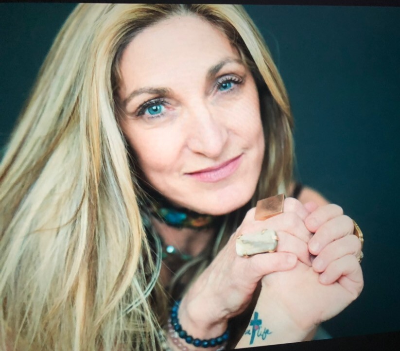 Top Model: Maylee Thomas Fuller