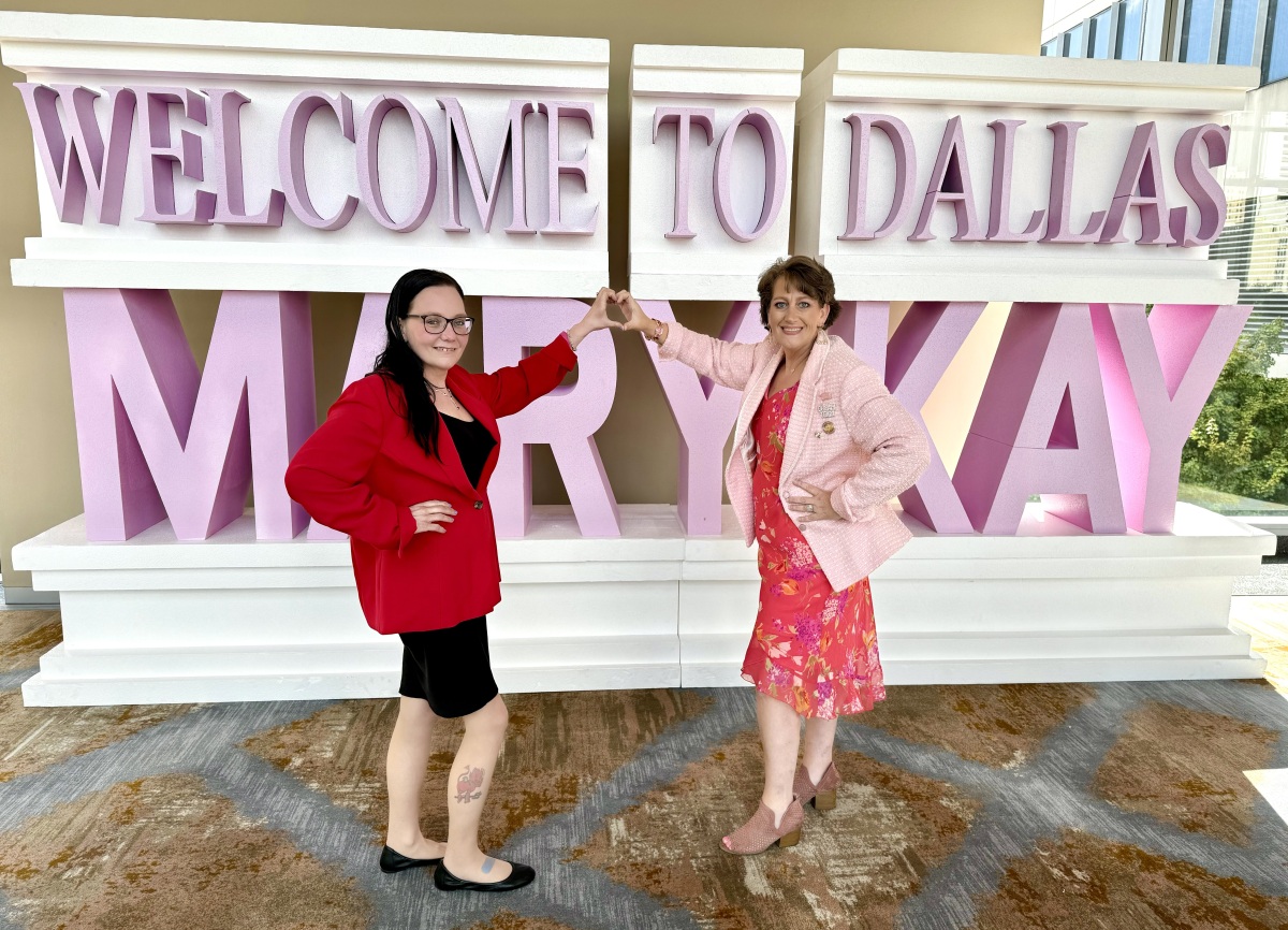 Rachel & Megan MK together