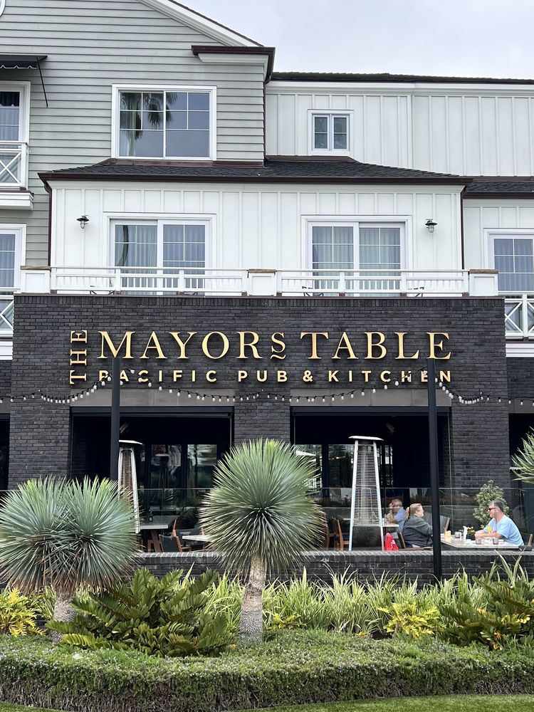 Mayor's Table | Lido House Newport Beach