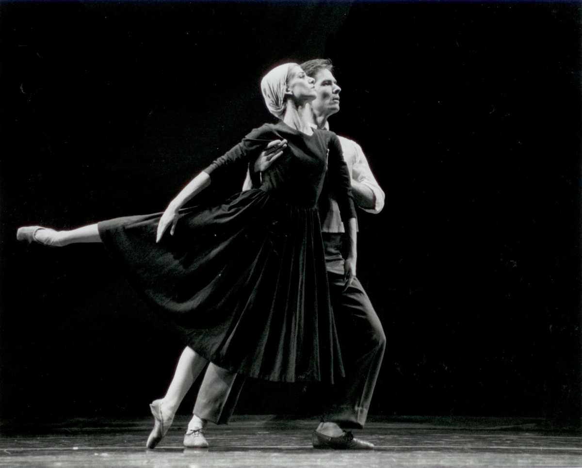Oakland Ballet in Dark Elegies. Photo by Marty Sohl