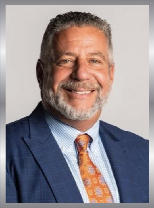HONOREE: BRUCE PEARL