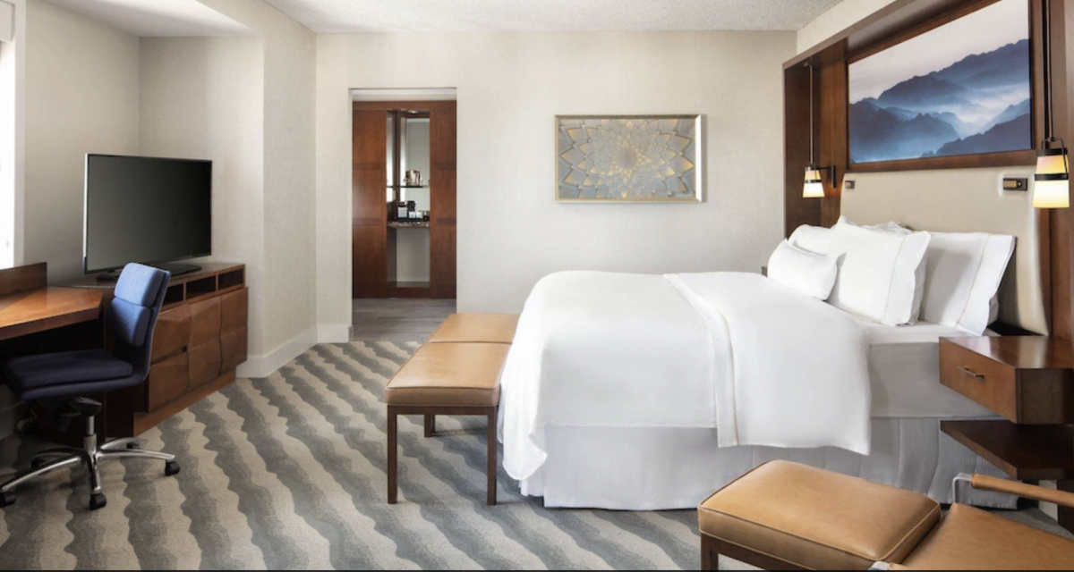 Enjoy the Classy, Comfortable Rooms 