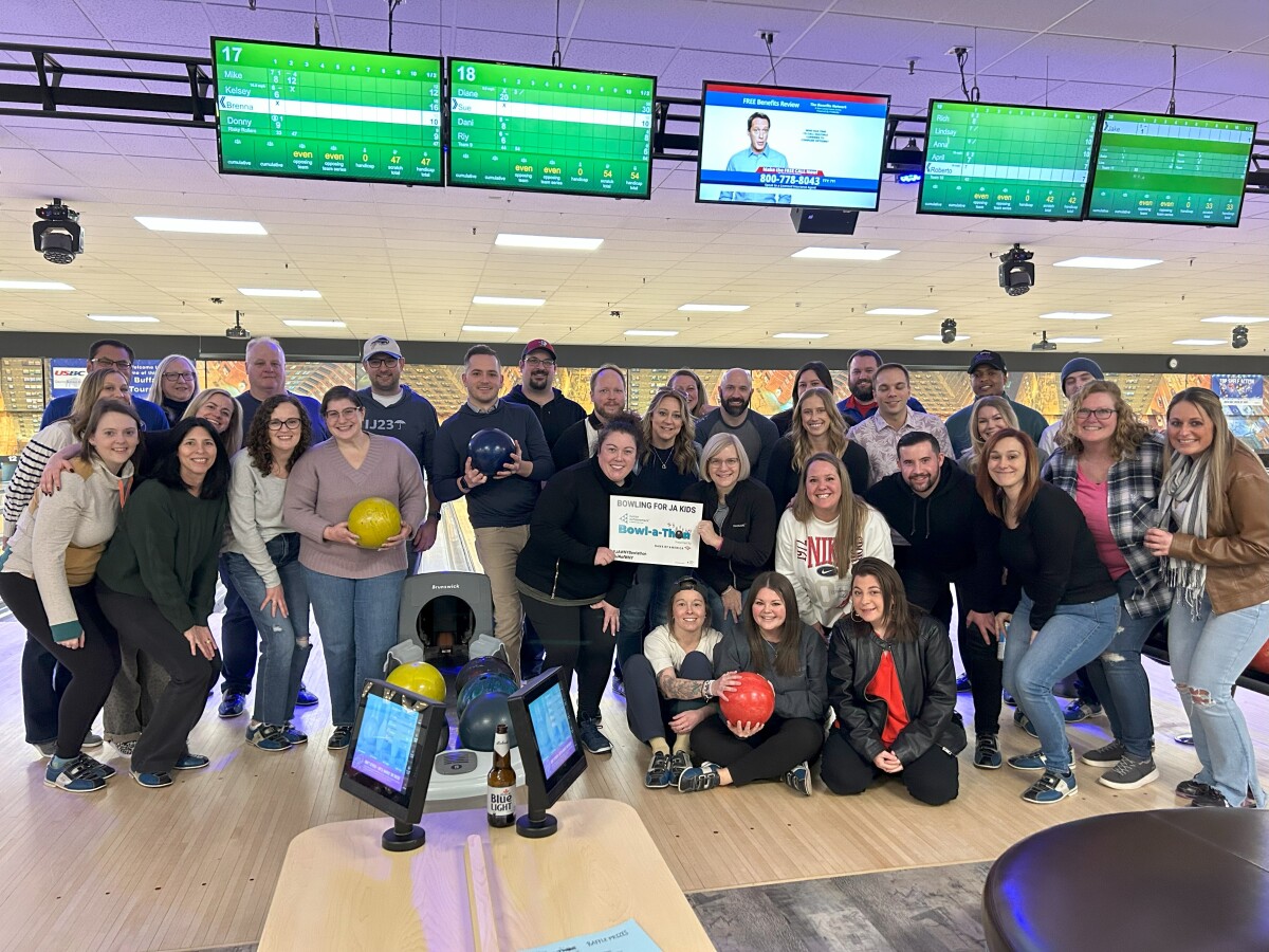 2025 Travelers bowlers